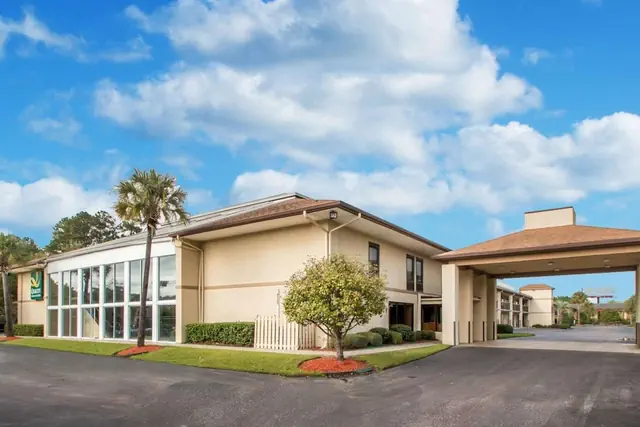 Photo 1 - Quality Inn & Suites Ridgeland