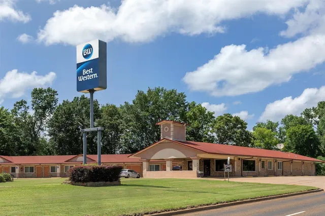 Photo 1 - Best Western Palestine Inn