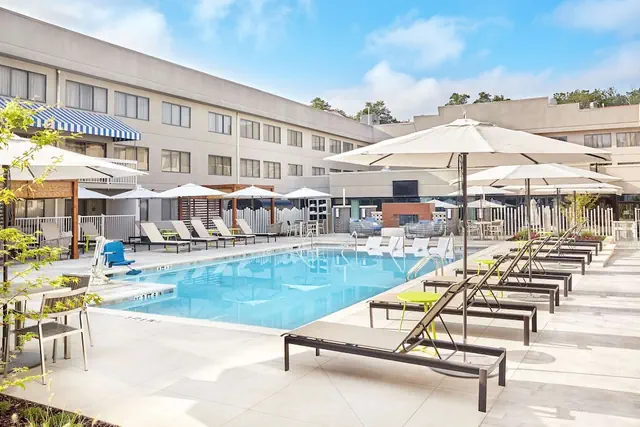 Photo 1 - DoubleTree Suites by Hilton Nashville Airport