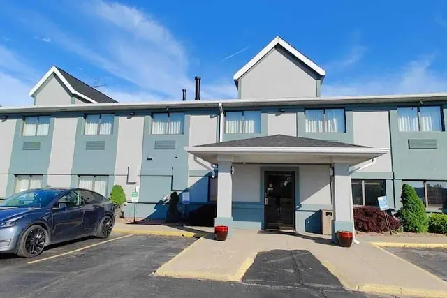 Photo 1 - Quality Inn & Suites Benton Harbor - St. Joseph