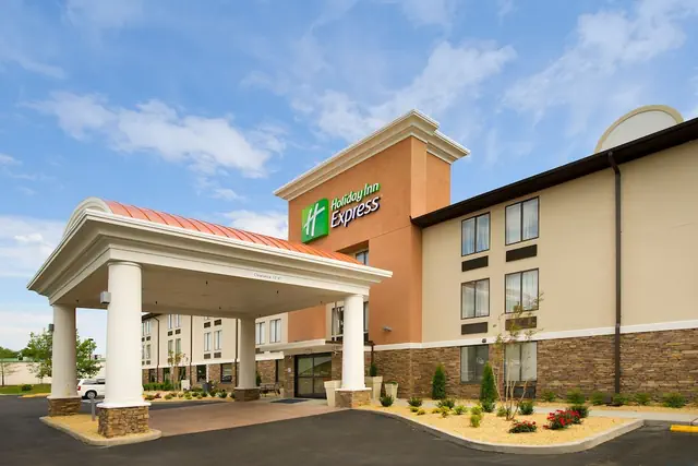 Photo 1 - Holiday Inn Express Waldorf by IHG