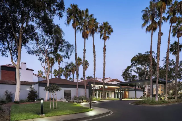 Photo 1 - Courtyard by Marriott Los Angeles Torrance Palos Verdes