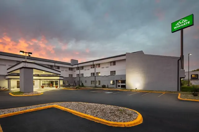 Photo 1 - Wingate by Wyndham Lincoln Airport East I-80