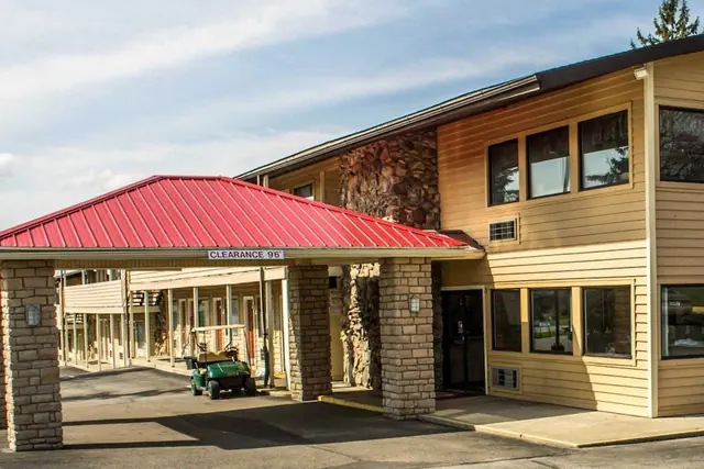 Photo 1 - Econo Lodge Wooster