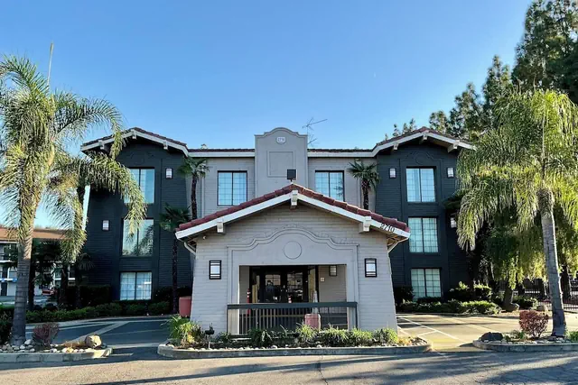 Photo 1 - La Quinta Inn by Wyndham Stockton