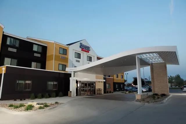 Photo 1 - Fairfield Inn & Suites by Marriott Burlington