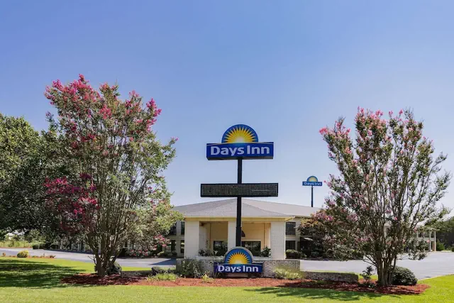 Photo 1 - Days Inn by Wyndham Spartanburg Waccamaw