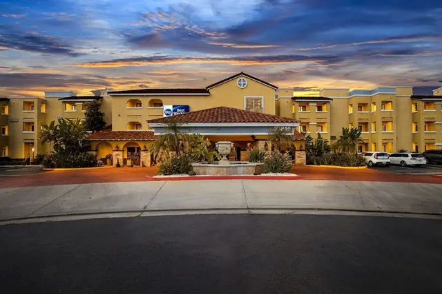 Photo 1 - Best Western Moreno Hotel & Suites