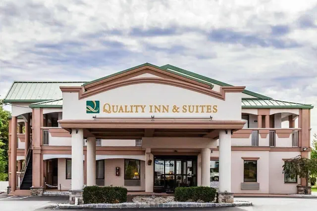 Photo 1 - Quality Inn & Suites Quakertown - Allentown