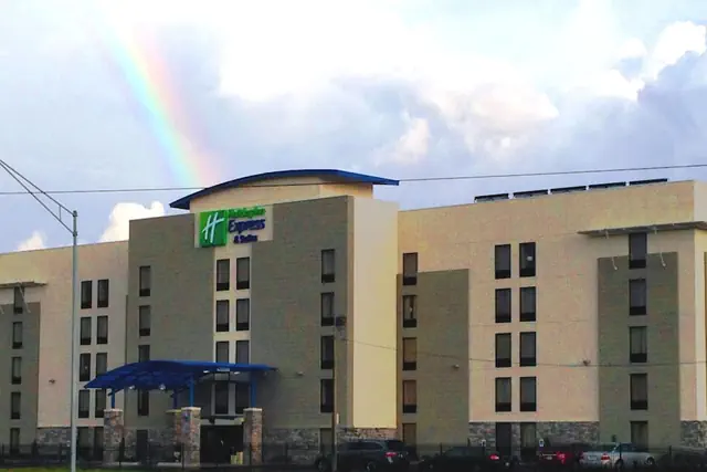 Photo 1 - Holiday Inn Express & Suites Jackson Downtown - Coliseum by IHG