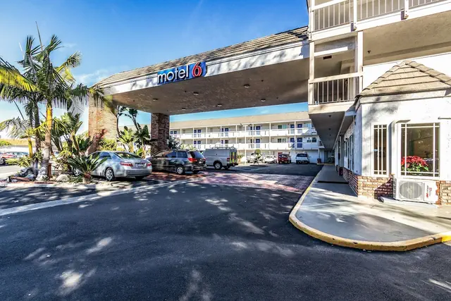 Photo 1 - Motel 6 Fountain Valley, CA - Huntington Beach Area