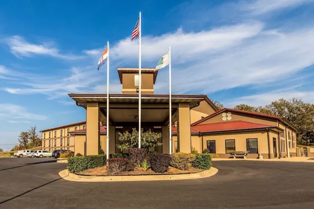 Photo 1 - Quality Inn West Plains