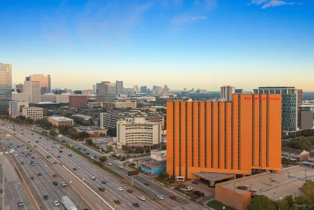 Photo 1 - Crowne Plaza Houston Med Ctr-Galleria Area by IHG