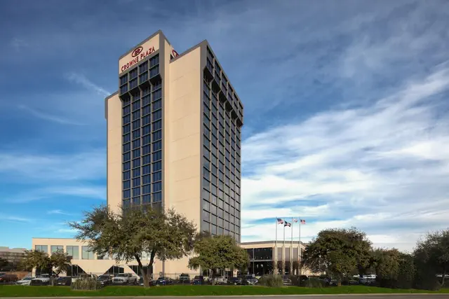 Photo 1 - Crowne Plaza Dallas Market Ctr - Love Field by IHG
