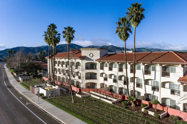 Photo 1 - Santa Ynez Valley Marriott