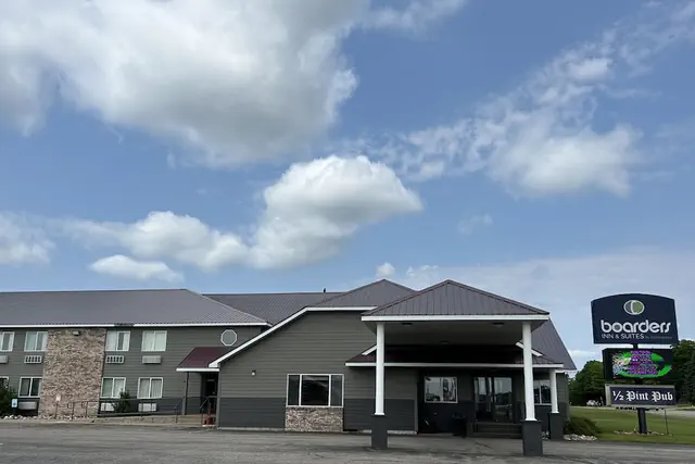 Photo 1 - Boarders Inn & Suites by Cobblestone Hotels - Munising