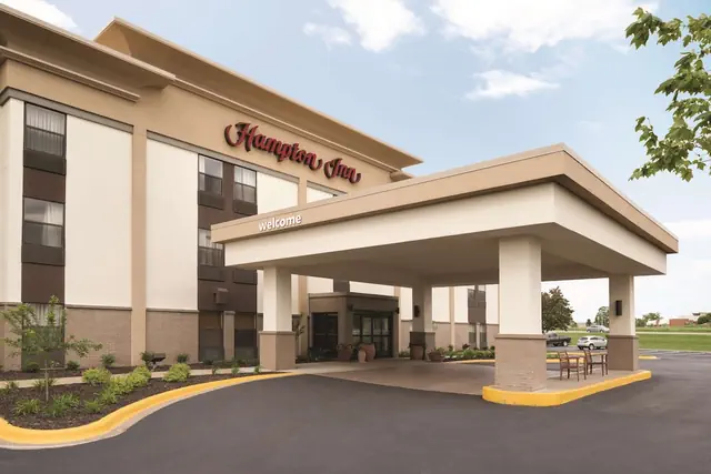 Photo 1 - Hampton Inn Minneapolis/St. Paul-Woodbury