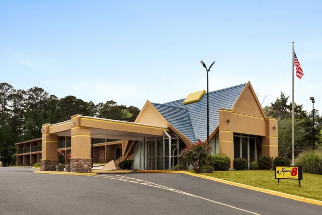 Photo 1 - Super 8 by Wyndham Macon GA