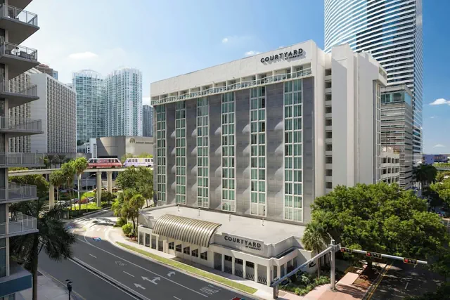 Photo 1 - Courtyard by Marriott Miami Downtown