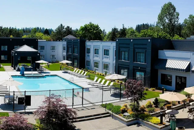 Photo 1 - Country Inn & Suites by Radisson, Seattle-Bothell, WA
