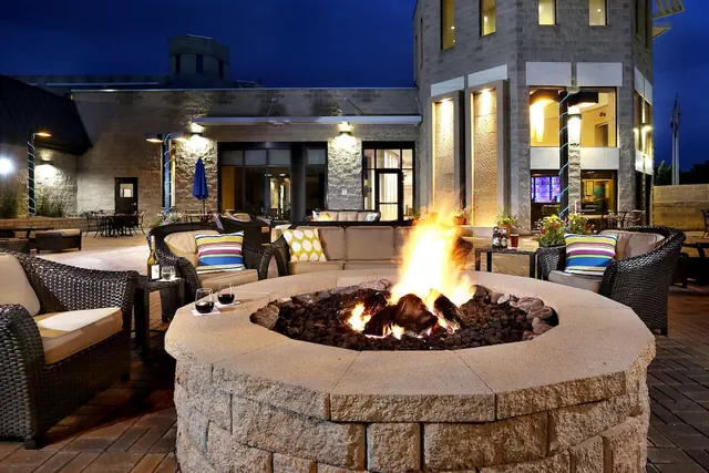 Photo 1 - DoubleTree by Hilton Denver - Thornton