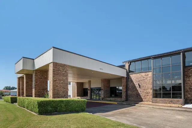 Photo 1 - SureStay Plus Hotel by Best Western Greenwood