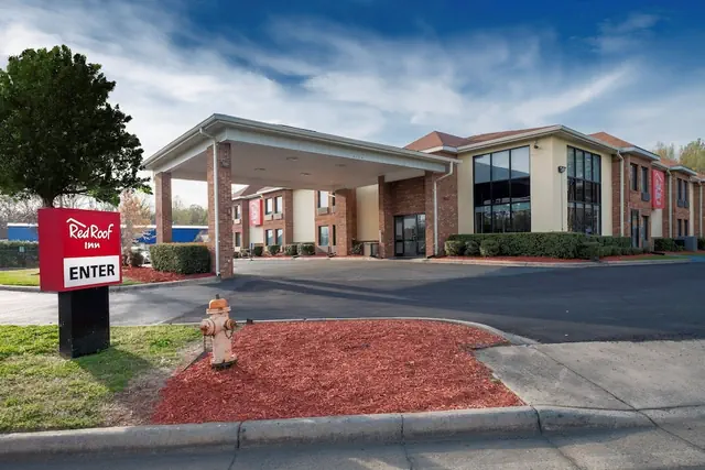 Photo 1 - Red Roof Inn Charlotte - University
