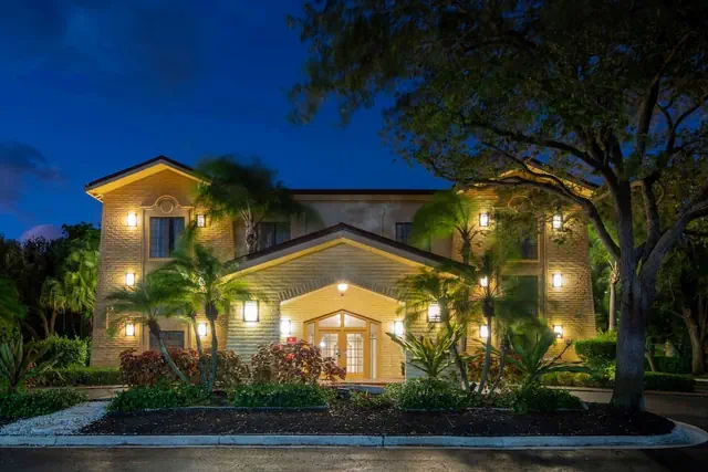 Photo 1 - La Quinta East Deerfield Beach - Boca Raton