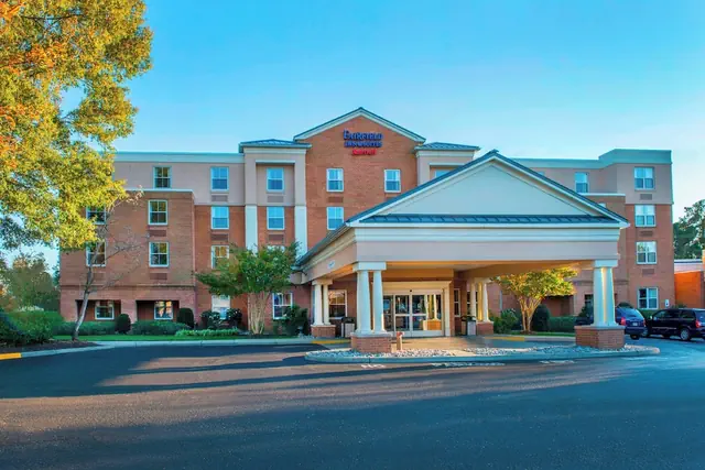 Photo 1 - Fairfield Inn & Suites by Marriott Williamsburg