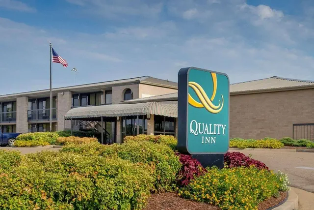 Photo 1 - Quality Inn Columbus, MS