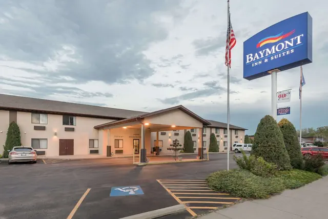 Photo 1 - Baymont by Wyndham Hot Springs