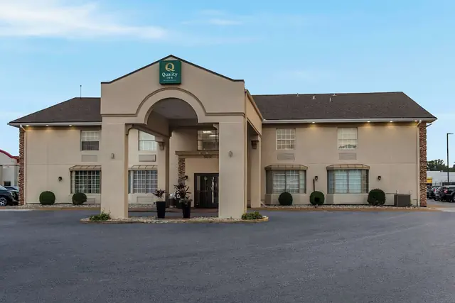 Photo 1 - Quality Inn Saint Louis Airport