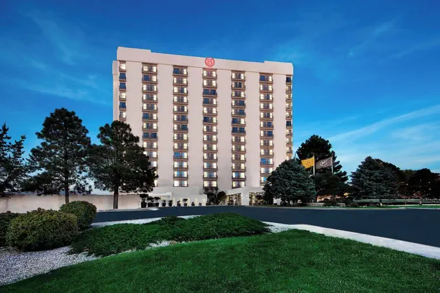 Photo 1 - Sheraton Albuquerque Airport Hotel