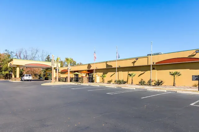 Photo 1 - Clarion Inn Columbia Airport