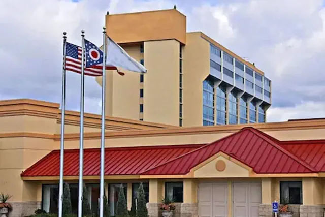 Photo 1 - Wyndham Cleveland Airport
