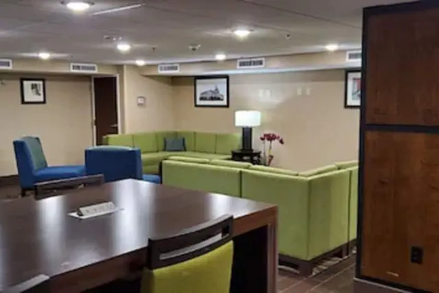 Photo 1 - Comfort Inn Oxon Hill - National Harbor