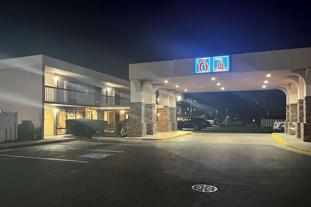 Photo 1 - Motel 6 Stafford, VA - Quantico