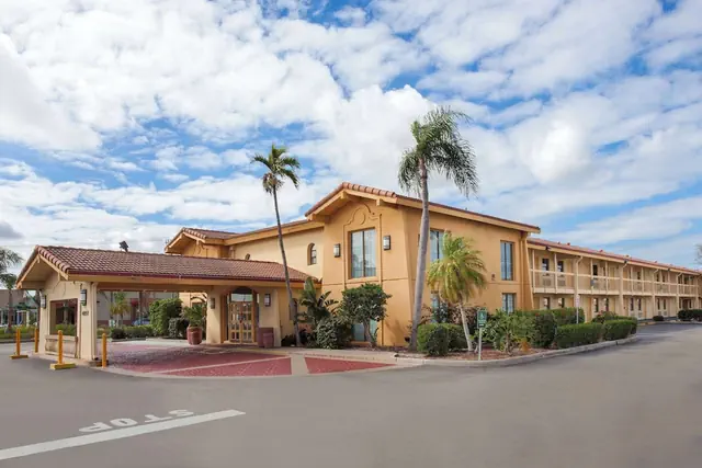 Photo 1 - Baymont by Wyndham Fort Myers Central