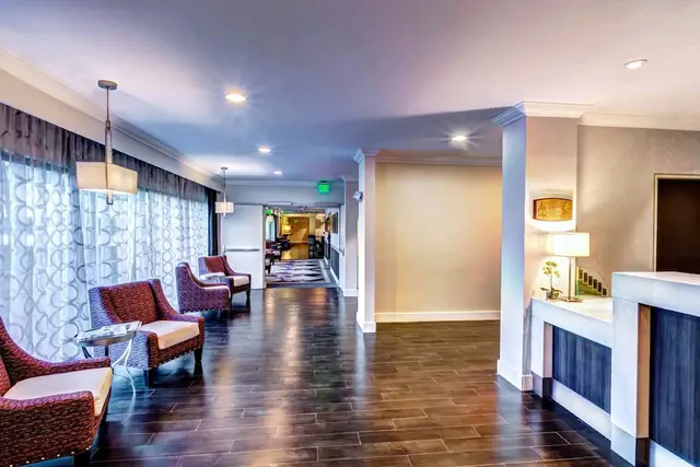 Photo 1 - Holiday Inn Princeton by IHG