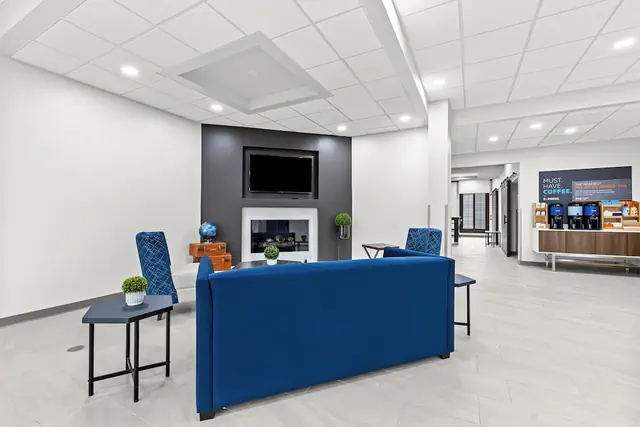 Photo 1 - Holiday Inn Express Nashville-Hendersonville by IHG