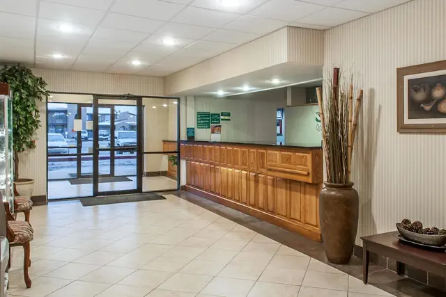 Photo 1 - Quality Inn & Suites Grants - I-40