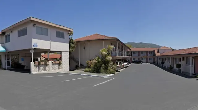 Photo 1 - El Camino Inn