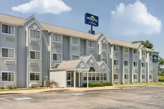 Photo 1 - Microtel Inn by Wyndham Bowling Green