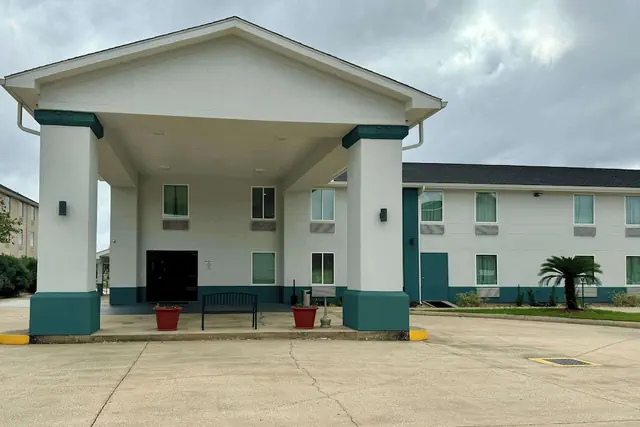 Photo 1 - Quality Inn Sulphur - Lake Charles