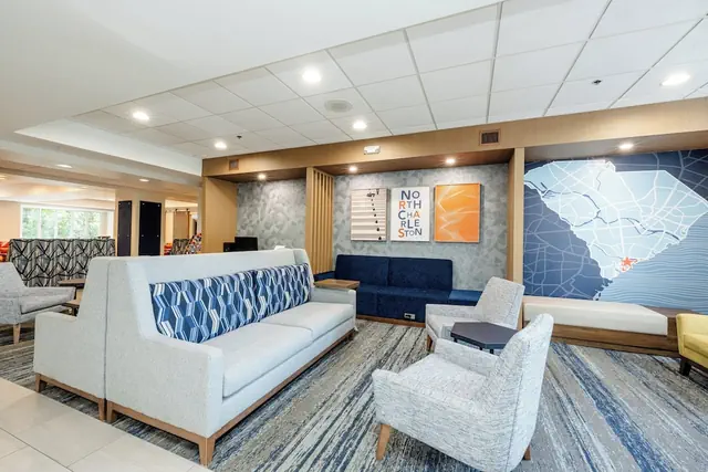Photo 1 - Holiday Inn Express & Suites Charleston - Northwoods by IHG