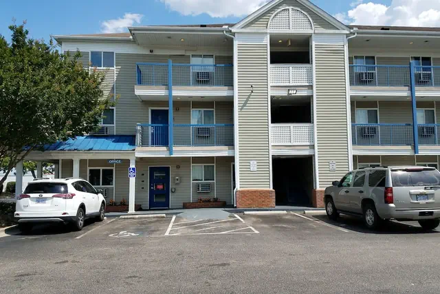 Photo 1 - Motel 6 - Fayetteville, NC - Fort Liberty Area
