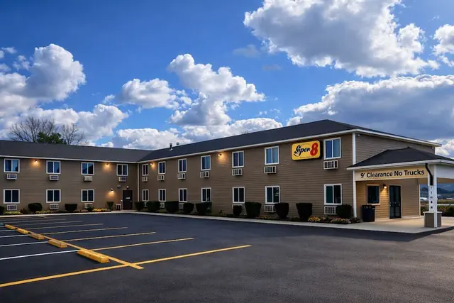 Photo 1 - Super 8 by Wyndham Lewiston