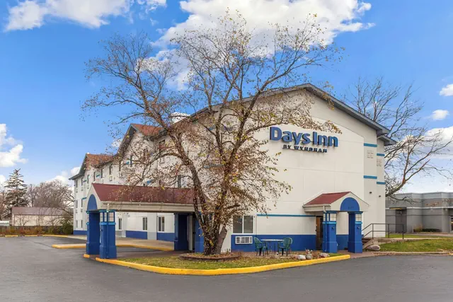 Photo 1 - Days Inn by Wyndham Waukegan