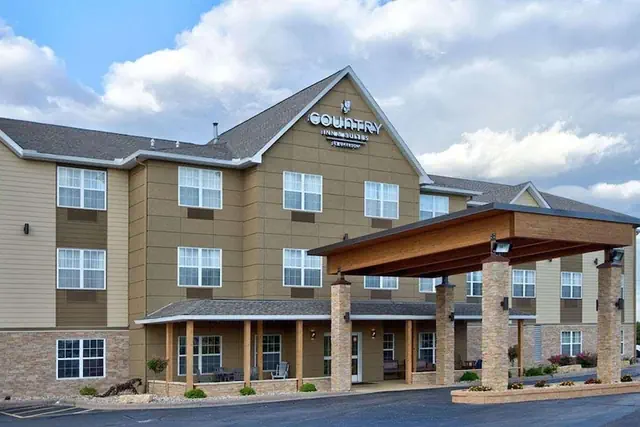 Photo 1 - Country Inn & Suites by Radisson, Moline Airport