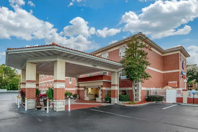 Photo 1 - Comfort Suites Jacksonville Airport